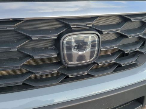Used 2025 Honda Passport EX-L image 11