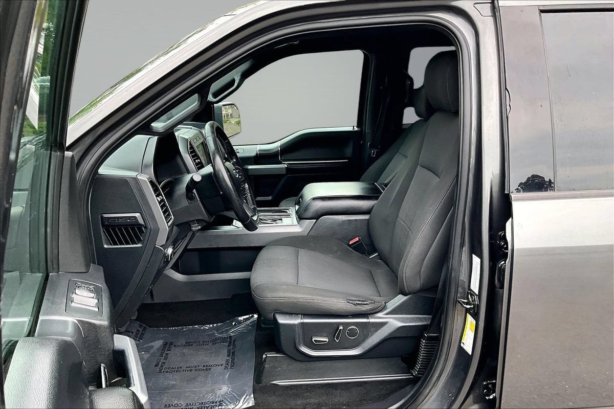 Used 2018 Ford F150 XLT w/ Equipment Group 302A Luxury AWD/4WD image 10