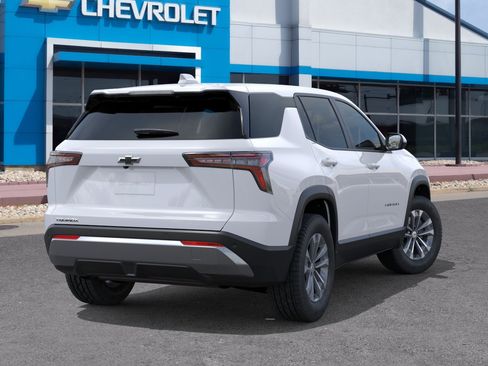 New 2026 Chevrolet Equinox LT FWD image 4