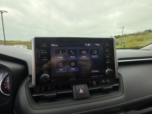 Used 2020 Toyota RAV4 XLE w/ Convenience Package AWD/4WD image 26