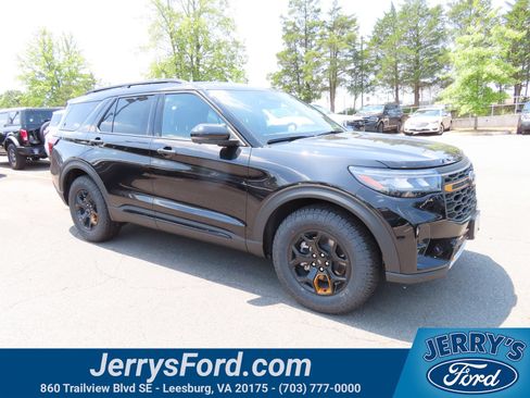 New 2026 Ford Explorer Tremor w/ Tremor Convenience Package AWD/4WD image 1