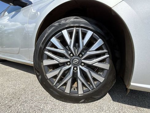 Certified 2023 Nissan Altima 2.5 SV AWD/4WD image 19