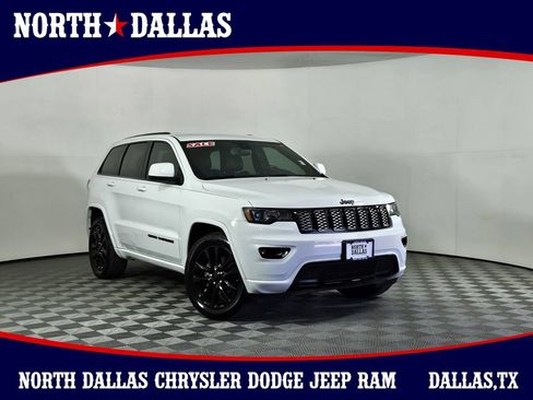 Used 2020 Jeep Grand Cherokee Altitude RWD image 1