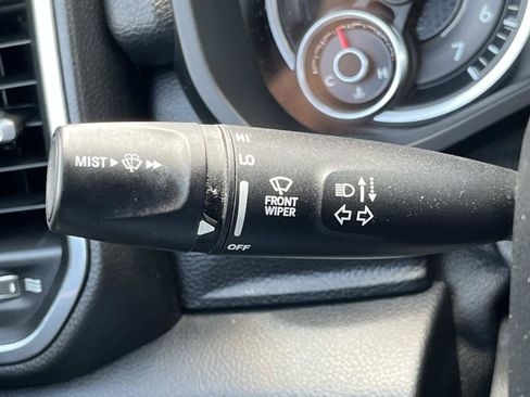 Used 2019 RAM 1500 Laramie AWD/4WD image 45