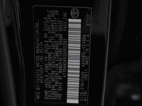 Used 2025 Toyota Camry LE image 26