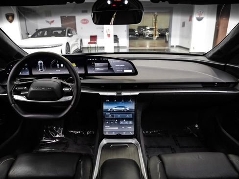 Used 2024 Lucid Air Touring AWD/4WD image 16