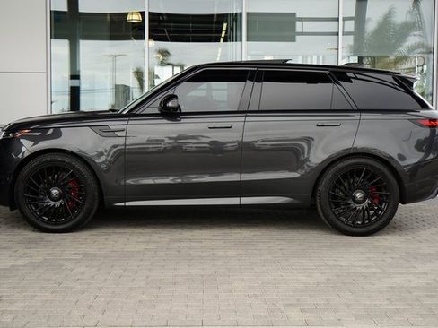 Used 2024 Land Rover Range Rover Sport Dynamic SE image 5