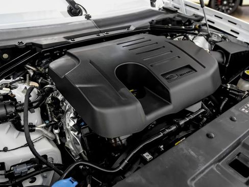 Used 2023 Land Rover Defender 110 X-Dynamic SE AWD/4WD image 49