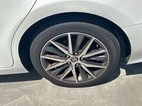 Used 2023 Toyota Camry XLE FWD image 7