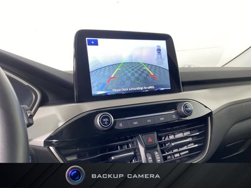 Used 2022 Ford Escape SEL image 4