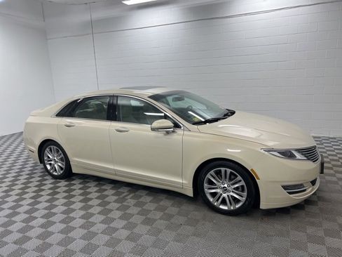 Used 2016 Lincoln MKZ AWD w/ Equipment Group 200A Select image 4
