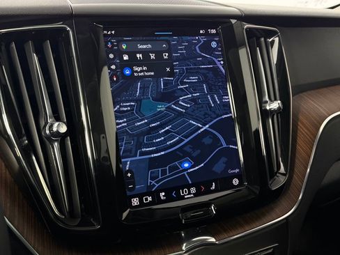 Used 2023 Volvo XC60 B5 Plus w/ Climate Package image 17