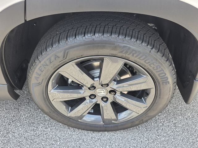 New 2026 Honda Pilot Sport image 5