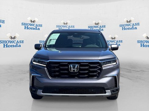 Used 2025 Honda Pilot EX-L image 6