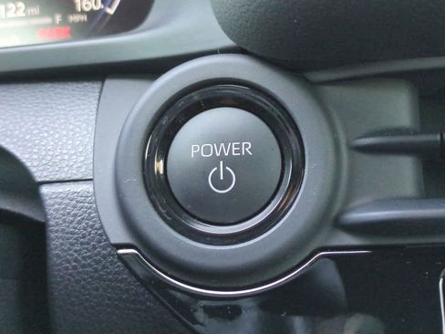 Used 2024 Toyota Crown Limited image 27