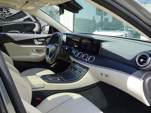 Used 2022 Mercedes-Benz E 350 Sedan image 20