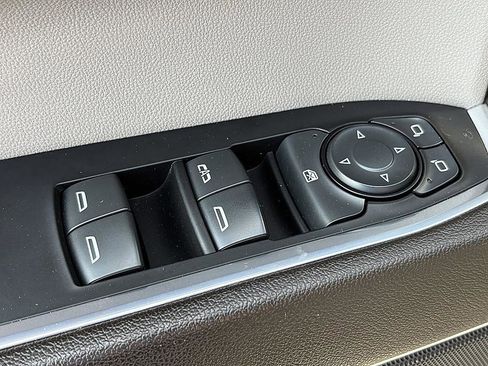 Used 2023 Chevrolet Silverado 1500 RST image 17