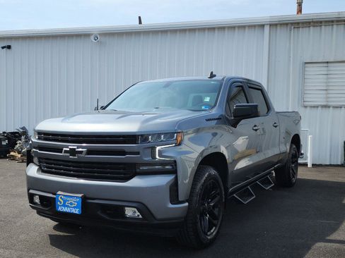 Used 2021 Chevrolet Silverado 1500 RST image 1