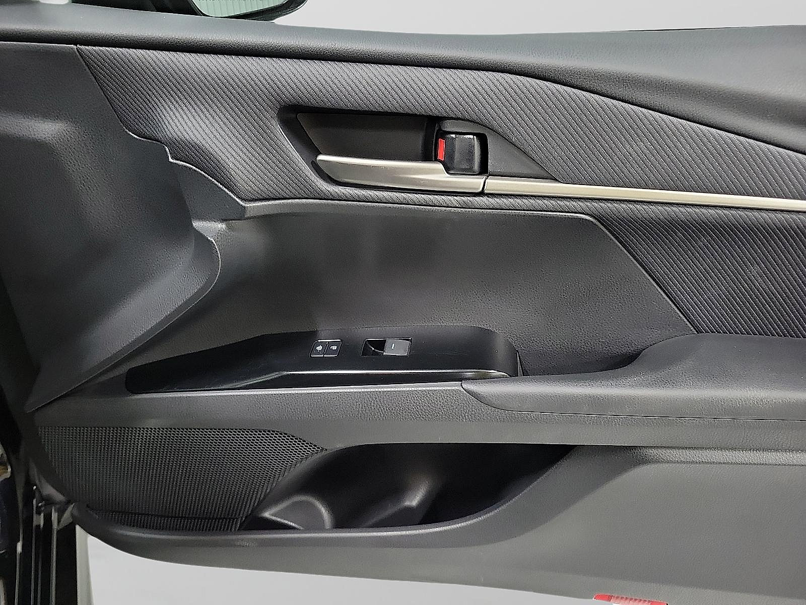 Certified 2025 Toyota Camry SE w/ Convenience Package FWD image 16
