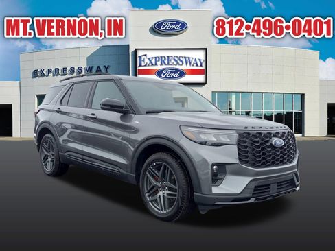 Used 2025 Ford Explorer ST-Line w/ ST-Line Street Pack image 4
