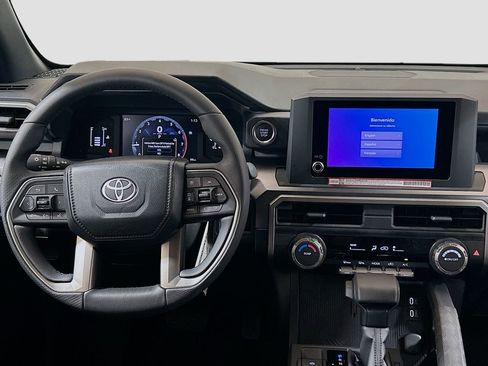 New 2026 Toyota 4Runner SR5 AWD/4WD image 18