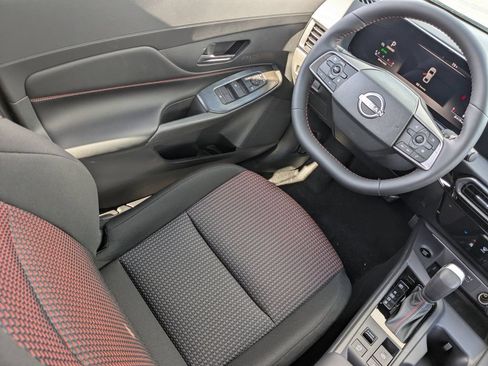 New 2026 Nissan Sentra SR w/ Floor Mat Package FWD image 20