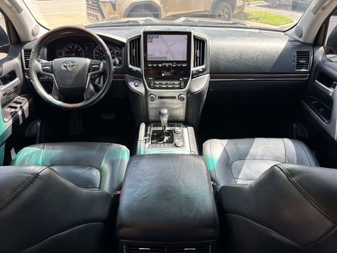Used 2017 Toyota Land Cruiser w/ Preferred Accessory Package AWD/4WD image 21