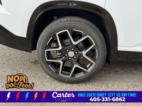 New 2026 Chevrolet Traverse High Country w/ LPO, Floor Liner Package FWD image 8