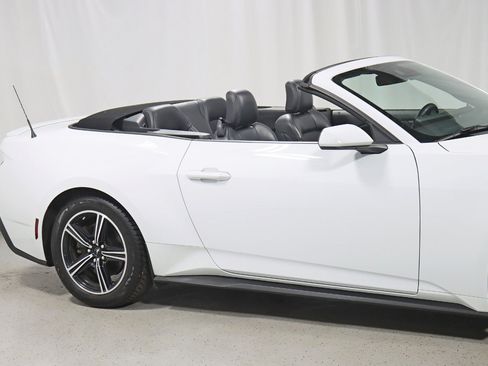 Used 2024 Ford Mustang Premium RWD image 4