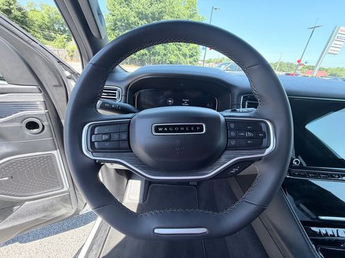 Used 2024 Jeep Wagoneer Series II w/ Flexible Seating Group RWD image 14