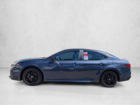 New 2026 Toyota Camry SE image 5