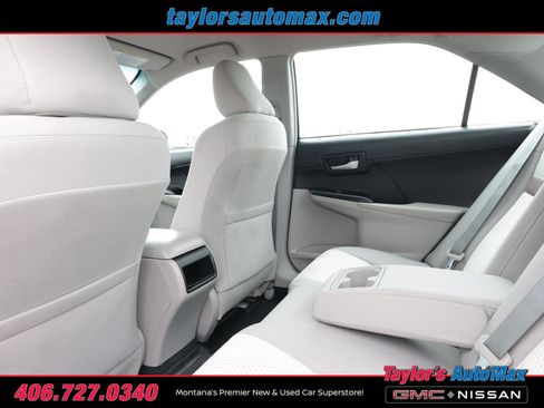 Used 2014 Toyota Camry LE FWD image 16