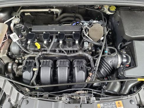 Used 2016 Ford Focus SE FWD image 30