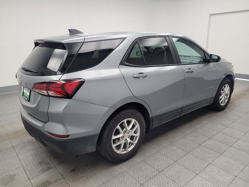 Used 2024 Chevrolet Equinox LS w/ LS Convenience Package FWD image 9