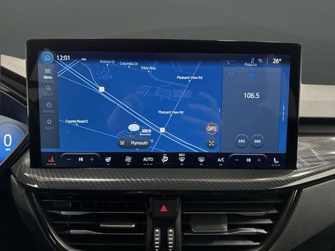 Used 2024 Ford Escape ST-Line Select w/ Tech Pack #2 image 9