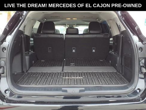 Used 2023 Toyota Highlander XLE FWD image 23