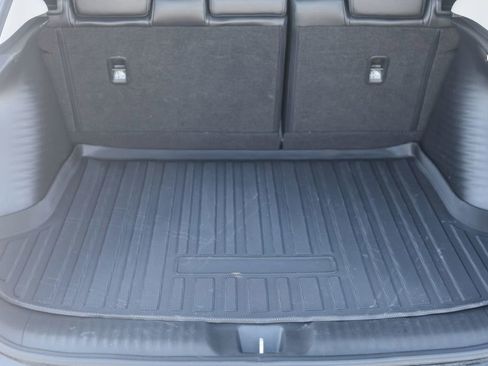 Used 2023 Honda HR-V EX-L image 12