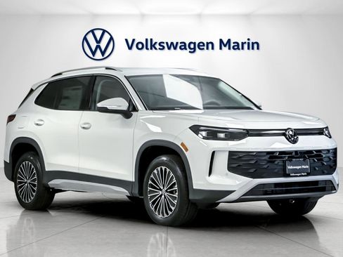 New 2026 Volkswagen Tiguan S image 7