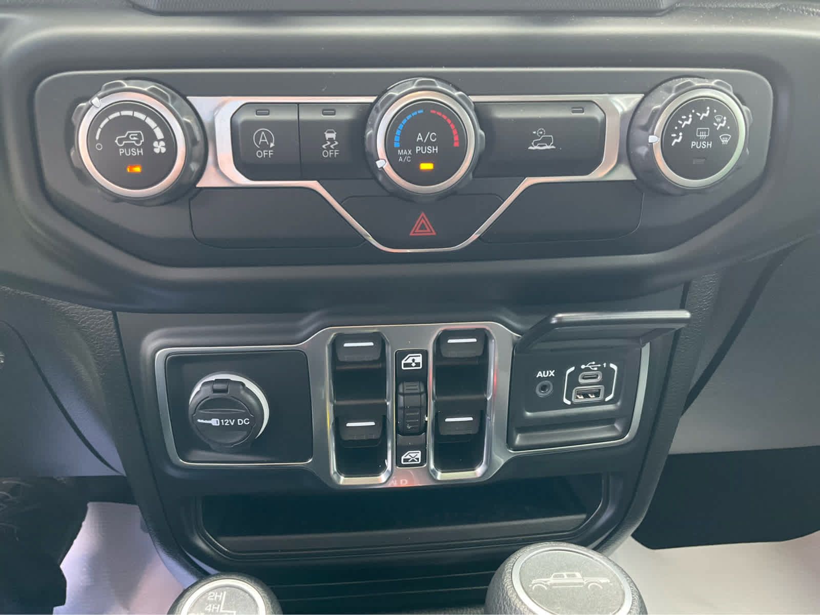 Used 2021 Jeep Gladiator Sport AWD/4WD image 16