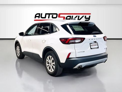 Used 2023 Ford Escape Active AWD/4WD image 5