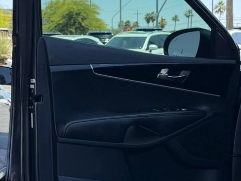 Used 2019 Kia Sorento FWD V6 image 41
