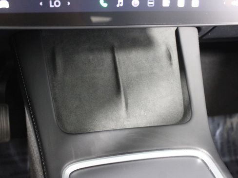 Used 2022 Tesla Model Y Long Range AWD/4WD image 31