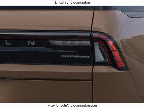 New 2026 Lincoln Navigator Black Label w/ Black Label Special Edition AWD/4WD image 22