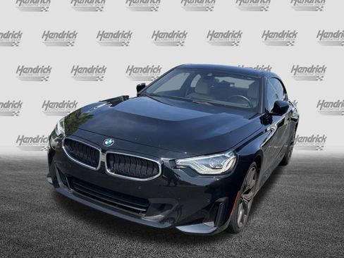 Used 2023 BMW 230i Coupe w/ Convenience Package RWD image 9
