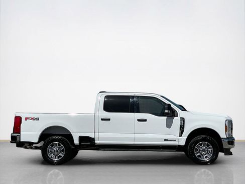 Used 2024 Ford F250 XLT w/ FX4 Off-Road Package AWD/4WD image 9