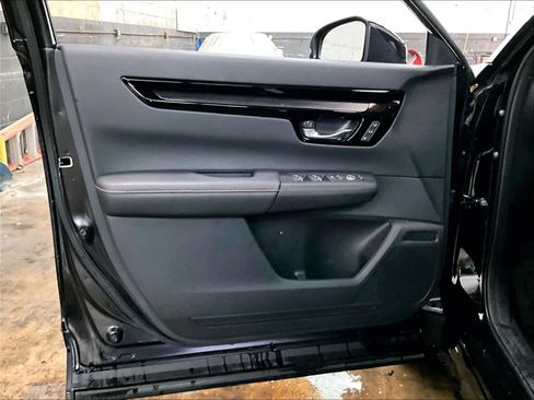 Used 2024 Honda CR-V Sport Touring image 25