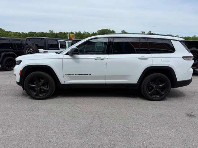 Used 2023 Jeep Grand Cherokee L Laredo AWD/4WD image 6