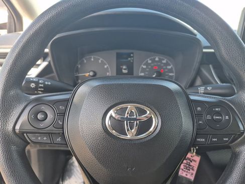 Used 2024 Toyota Corolla LE image 18