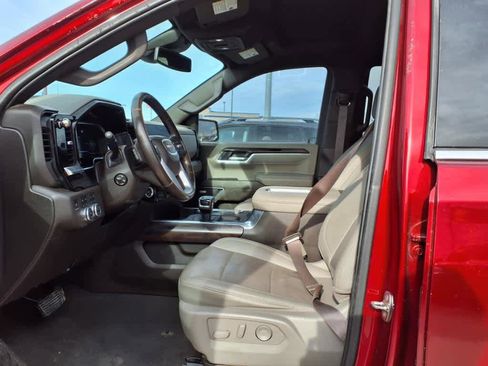 Used 2022 GMC Sierra 1500 SLT image 12