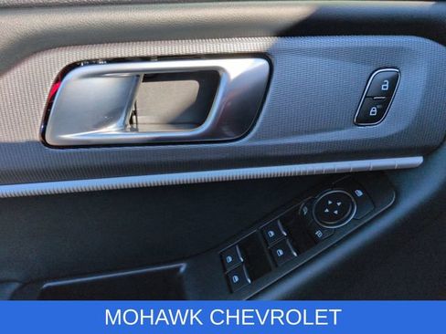 Used 2025 Ford Explorer ST-Line w/ ST-Line Street Pack AWD/4WD image 24